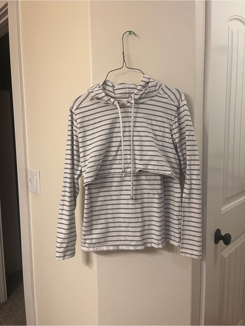 Bhome Striped Nursing Sweatshirt